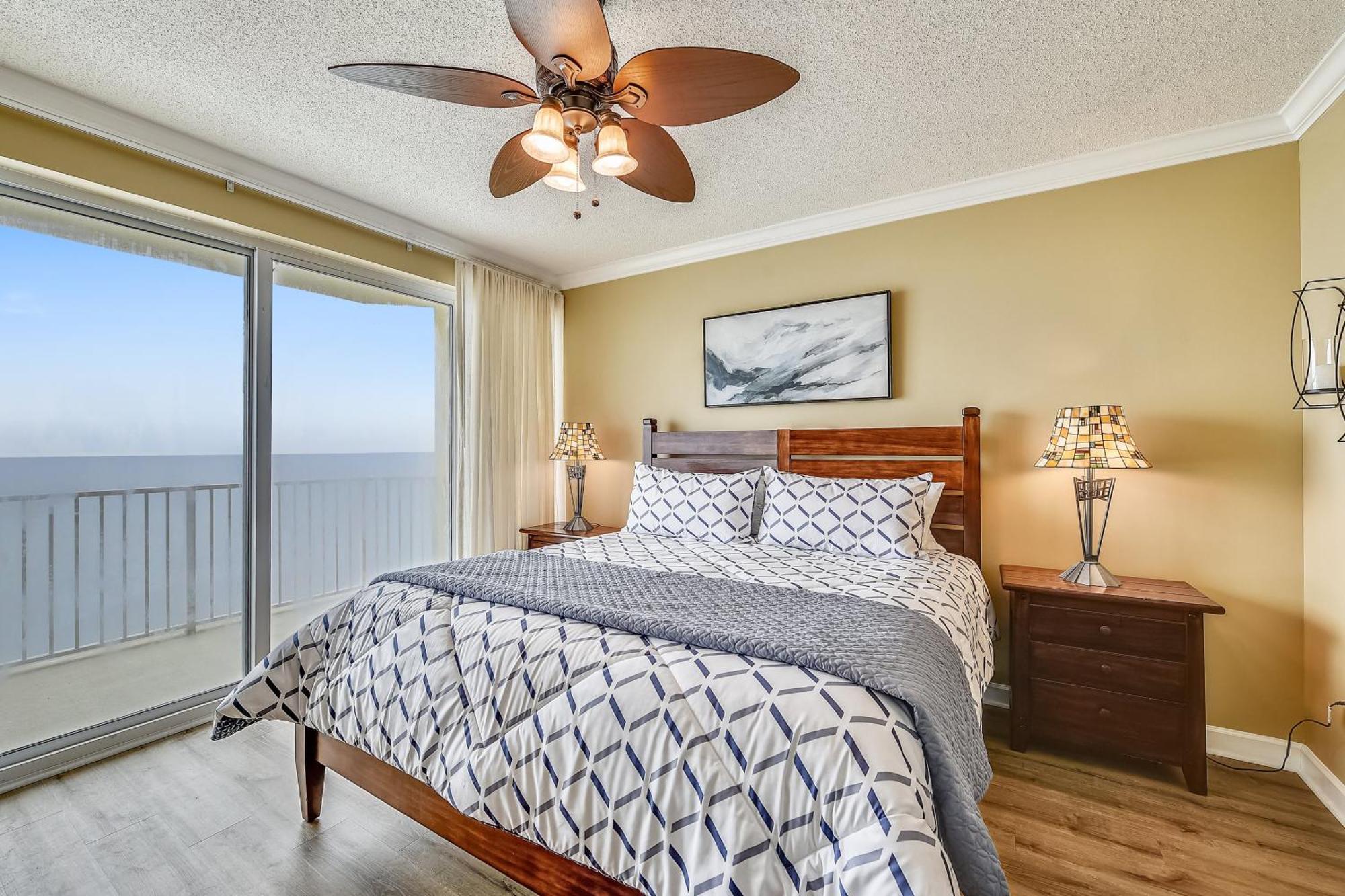 Boardwalk Beach Resort #1911 By Book That Condo Panama City Beach Room photo